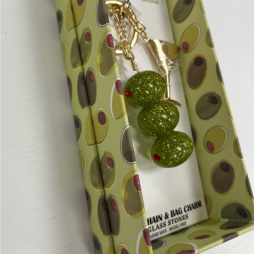 NWT ⚜️🍸🫒⚜️ Piper K Gold and Green Martini Olive Keychain and Bag Charm - Picture 11 of 13